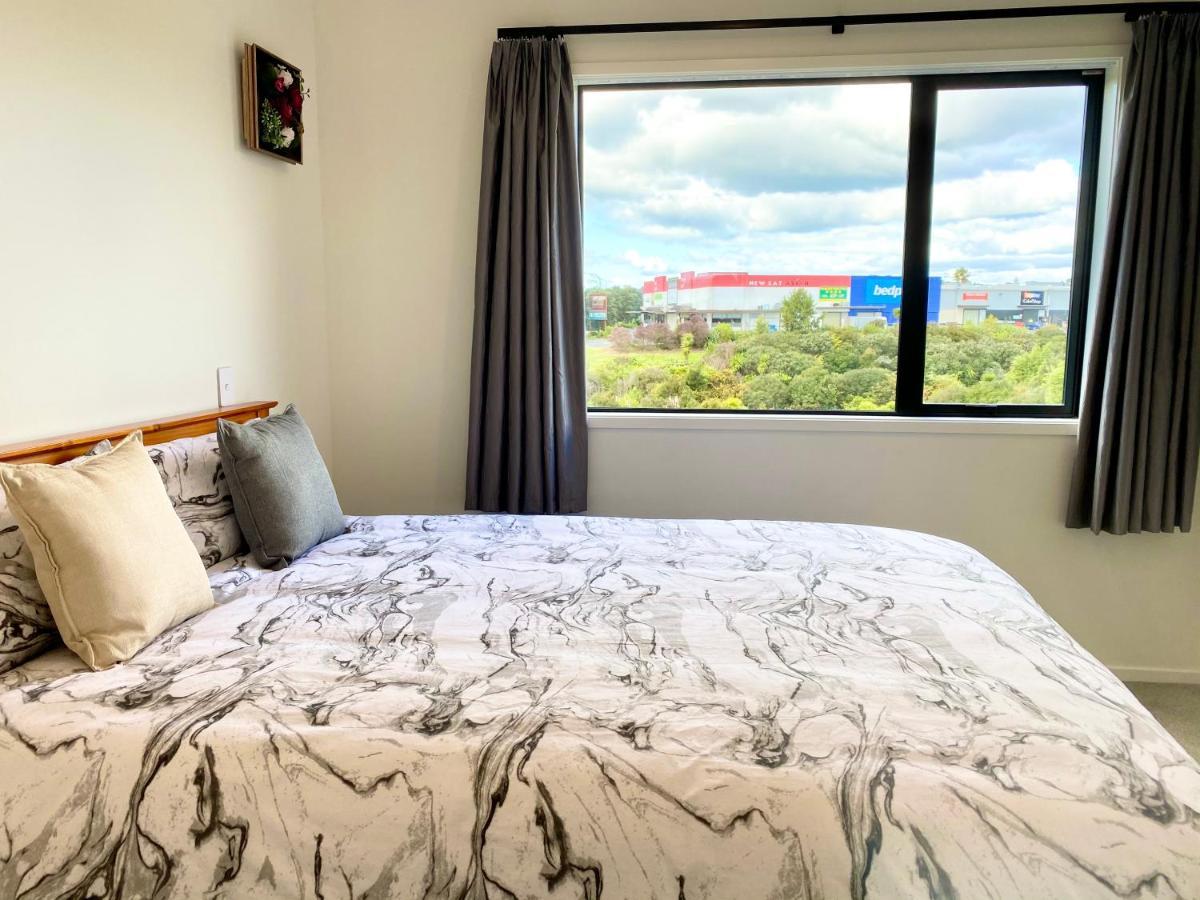 오클랜드 Stunning Townhouse - Walking To Botany Shopping Center 아파트 외부 사진