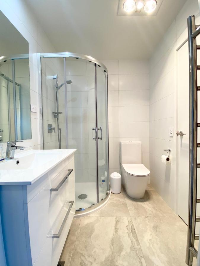 오클랜드 Stunning Townhouse - Walking To Botany Shopping Center 아파트 외부 사진